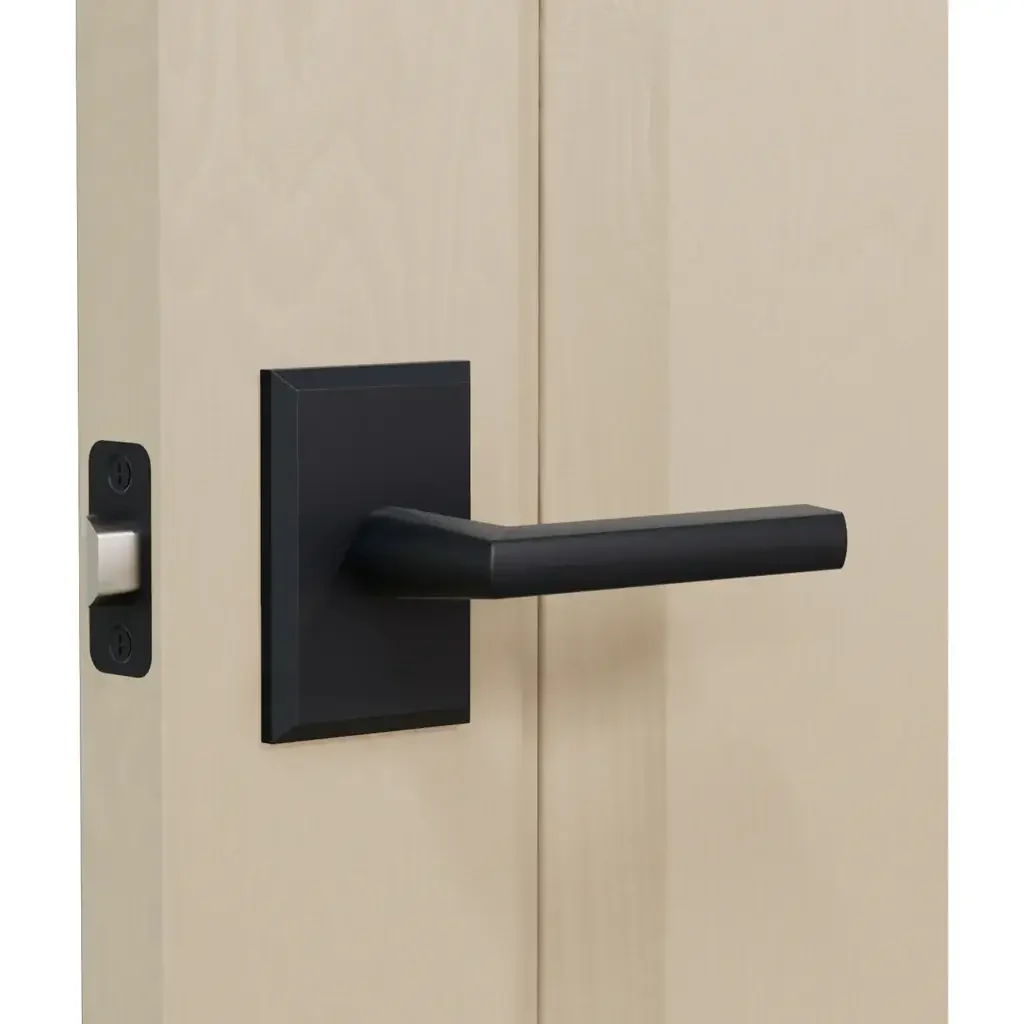L7R2 (L7 Lever with Rectangle R2 Rosette)- Door- Black